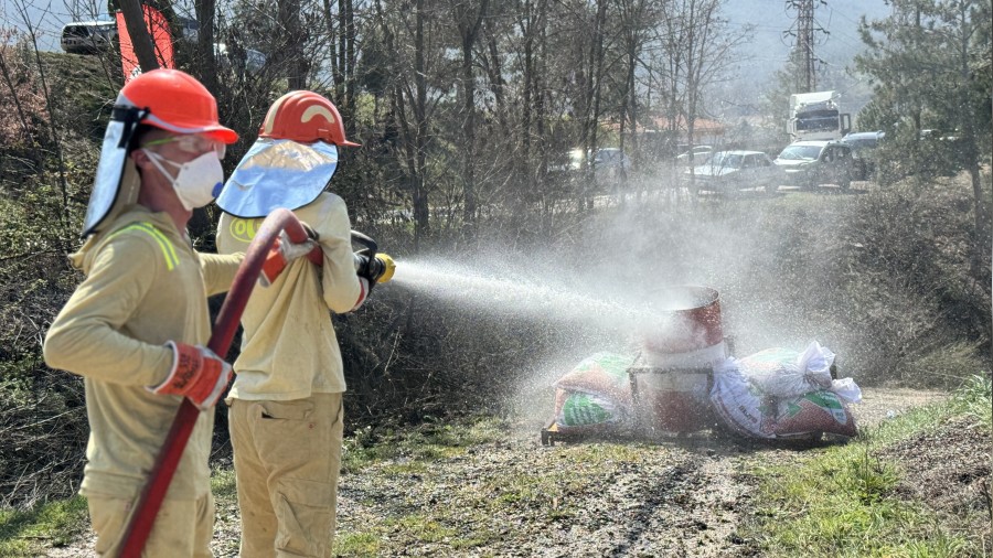 Yang�n sava���lar� b�lgenin en iyi ekibi olmak i�in yar���yor