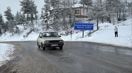 Karab�k'�n y�ksek kesimlerinde kar ya���� etkili oluyor