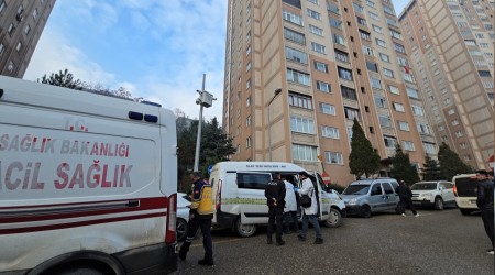 5. kattan d��en ya�l� kad�n ya�am�n� yitirdi