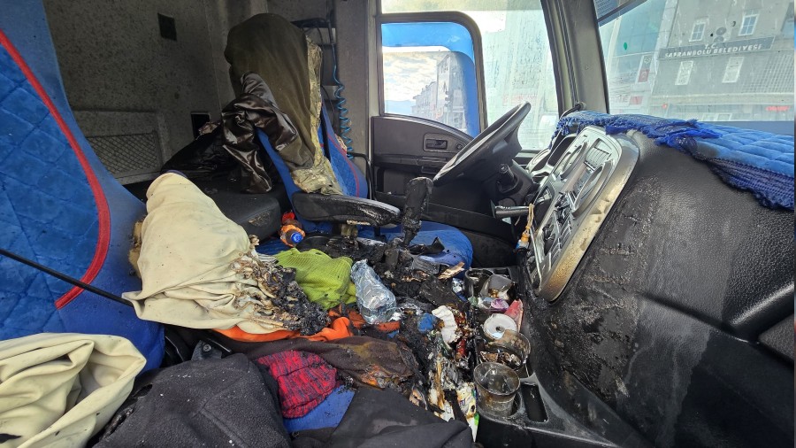 Ta��d��� sularla yang�n�n b�y�mesini engelledi