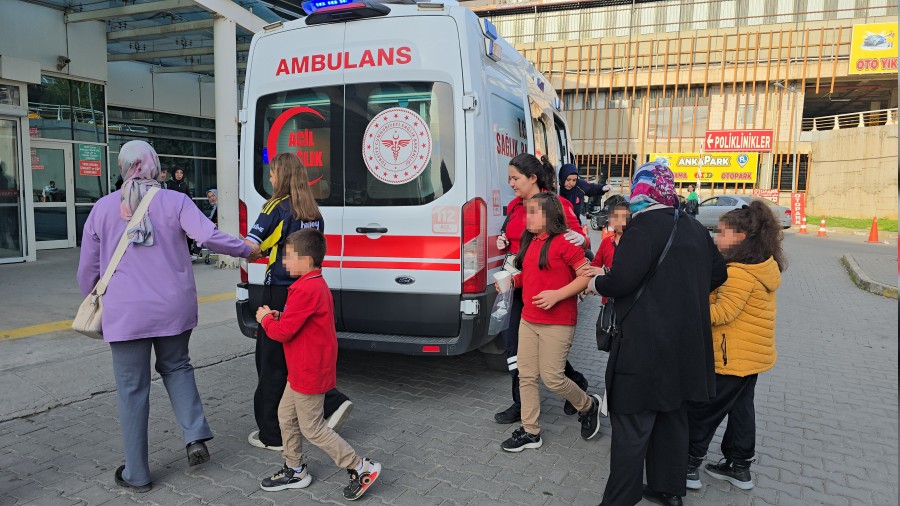 Yardm etkinliinde satlan dnerden 28 renci zehirlendi