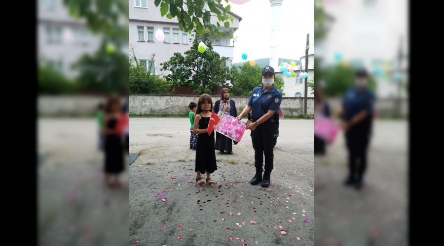 Karabkl gurbetiler ocuklar sevindirdi