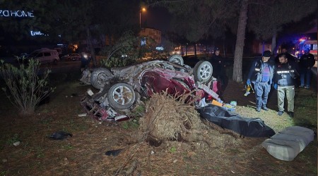 Otomobil, takla atarak arpt aac kknden skt: 1 kii ld