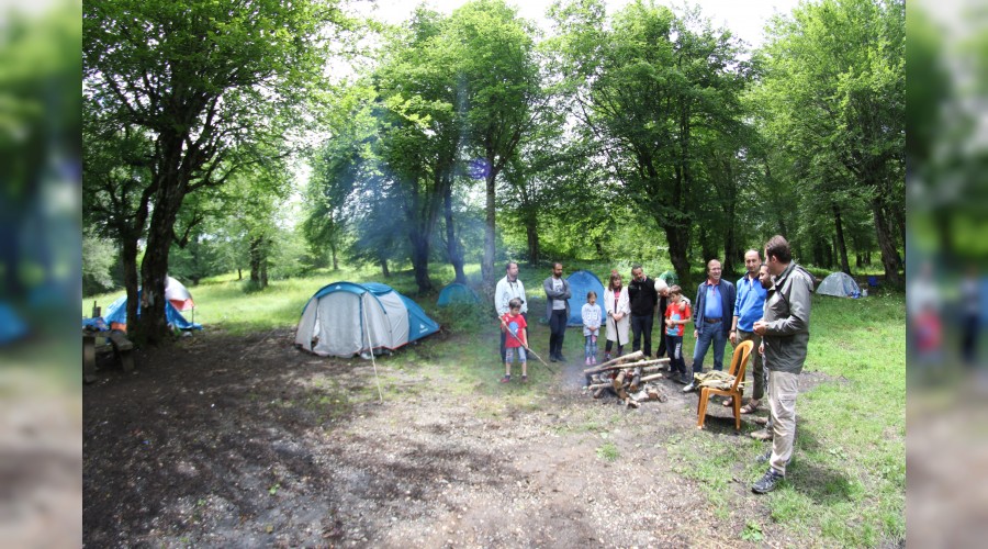 Yenice Ormanlarnda hem kamp yaptlar hem de doa eitimi aldlar 