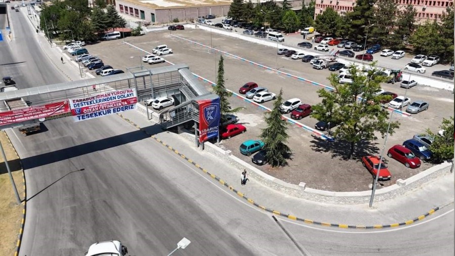 Belediyenin otopark gelirleri Karabk dmanyurdu Spor'a aktarlacak