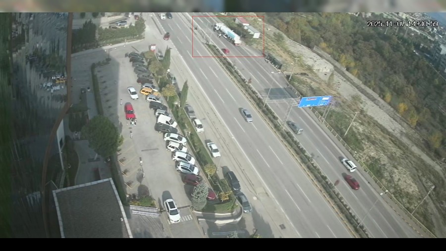 ki motosikletlinin yaraland kazada yeni gvenlik kameras ortaya kt