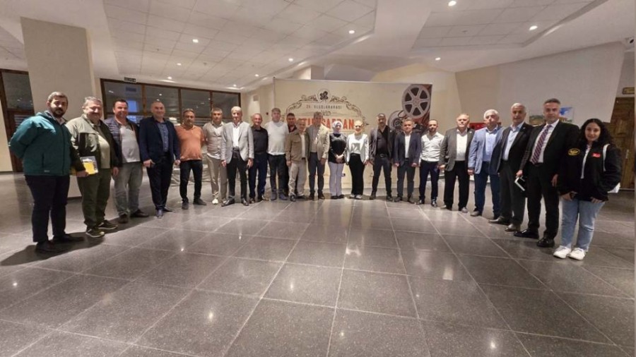 Mahallelerin Sesi Safranboluyu ekillendiriyor: Bakan Kse Muhtarlarla Bulutu