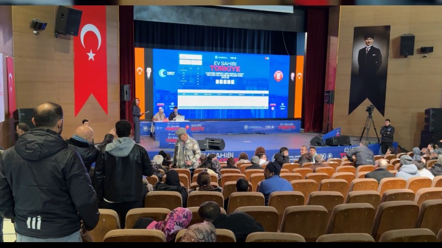 Karab�k'te bin 600 konutun hak sahipleri kura ile belirlendi