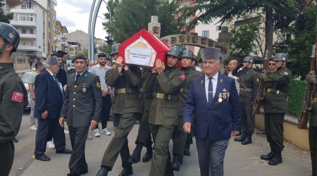 Kbrs gazisi topraa verildi