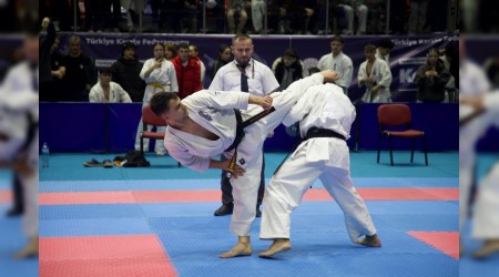 T�rkiye Kyokushin Karate �ampiyonas�, Karab�k'te sona erdi