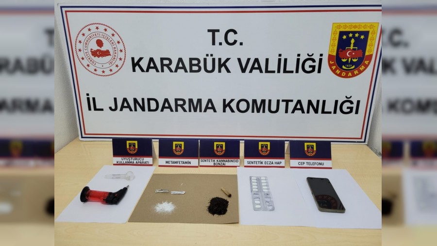 Jandarma uyu�turucu tacirlerine g�z a�t�rm�yor