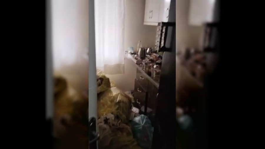 Kiraya verdi�i dairesine girince g�rd��� manzara �ok etti