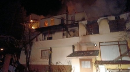 Safranbolu�da 3 katl� evde yang�n
