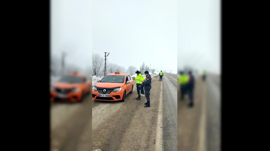 Jandarma ekiplerinden k lastii denetimi