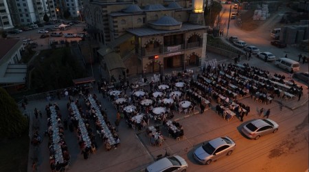 Souksu Mahallesi iftar programnda bir araya geldi