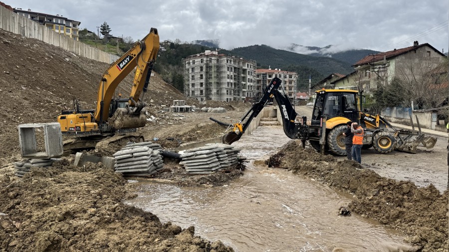 Sa�anak ya��� sonras� dereler ta�t�