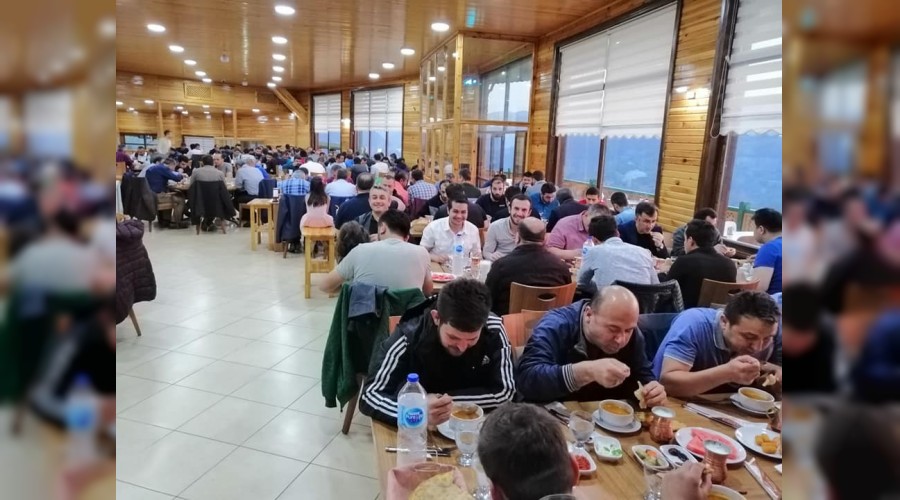 Yeniceli Kardemir alanlar iftar yemeinde bulutu