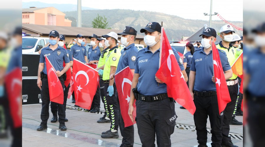 19 Mays 19.19'da stiklal Mar okunarak kutland