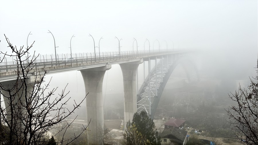 Karab�k'te yo�un sis etkili oluyor