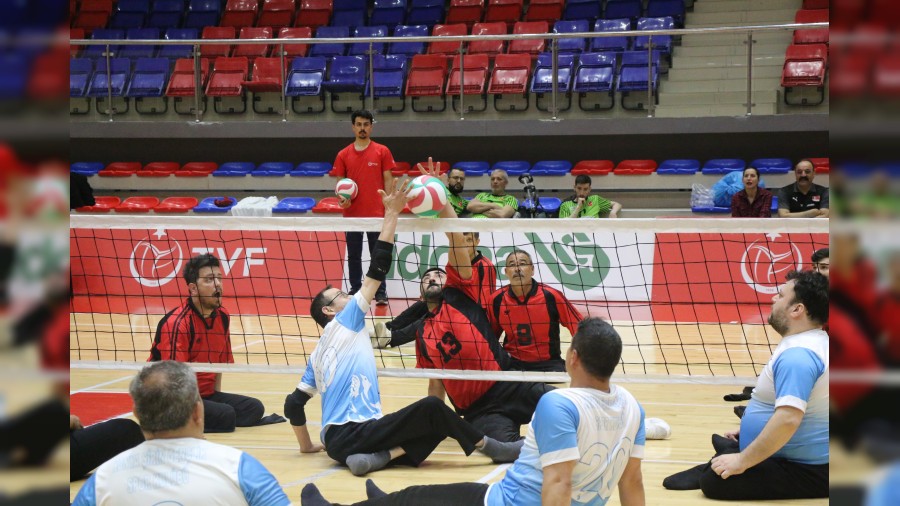 Oturarak Voleybol 1. Lig msabakalar Karabkte sona erdi