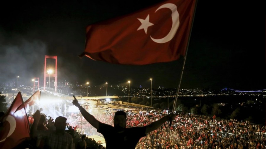 15 Temmuz, milletin zaferi kutlu olsun