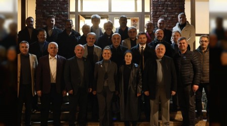 Ba�kan K�se muhtarlarla iftarda bulu�tu