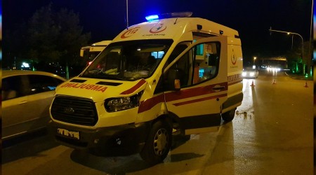 Krmz kta geen ambulans motosiklete arpt 