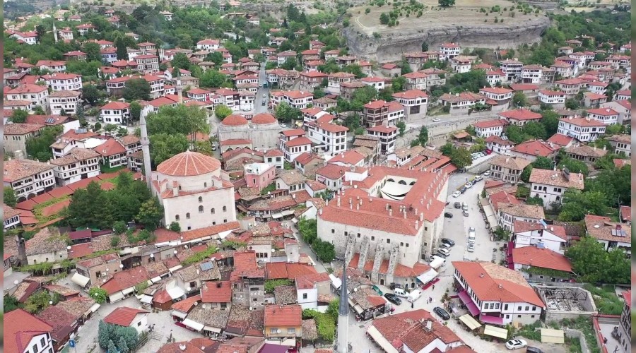 Tarihi Osmanl kenti Safranbolu, nfusunun 7 kat turisti arlayacak