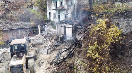 Metruk binada kan yangn korkuttu