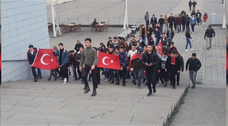 renciler Mehmetik iin tek yrek oldu