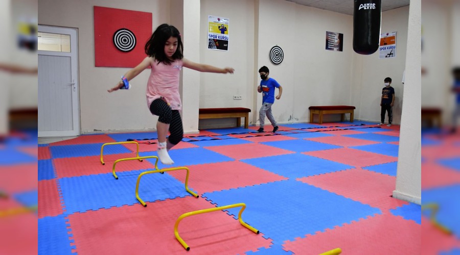 Yaylack'da ocuklar iin spor salonu ve ktphane hizmete ald