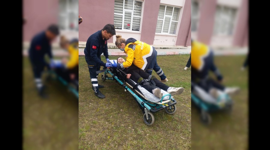 Yenicede rencilere deprem tatbikat