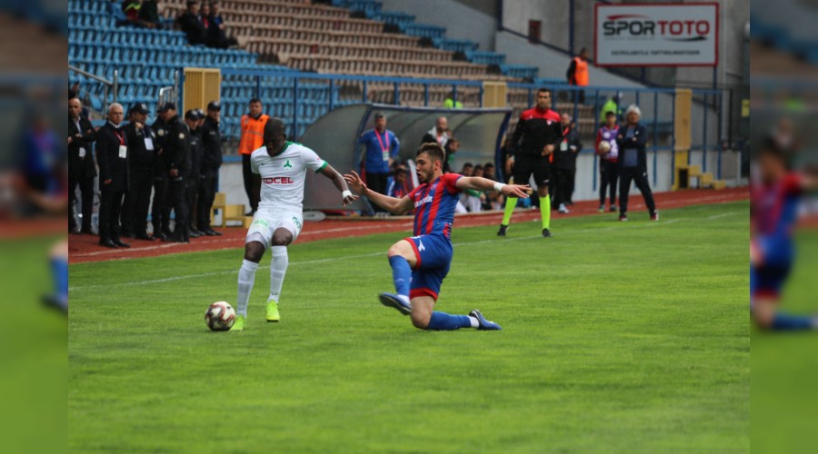 Spor Toto 1. Lig: Kardemir Karabkspor: 0 - Giresunspor: 0