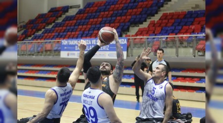 Karab�k Demir Kartal, sahas�nda Galatasaray'a ma�lup oldu