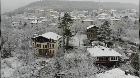 Konaklar kar'a merhaba dedi