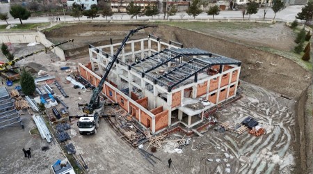 Cimnastik salonu in�aat� t�m h�z�yla s�r�yor