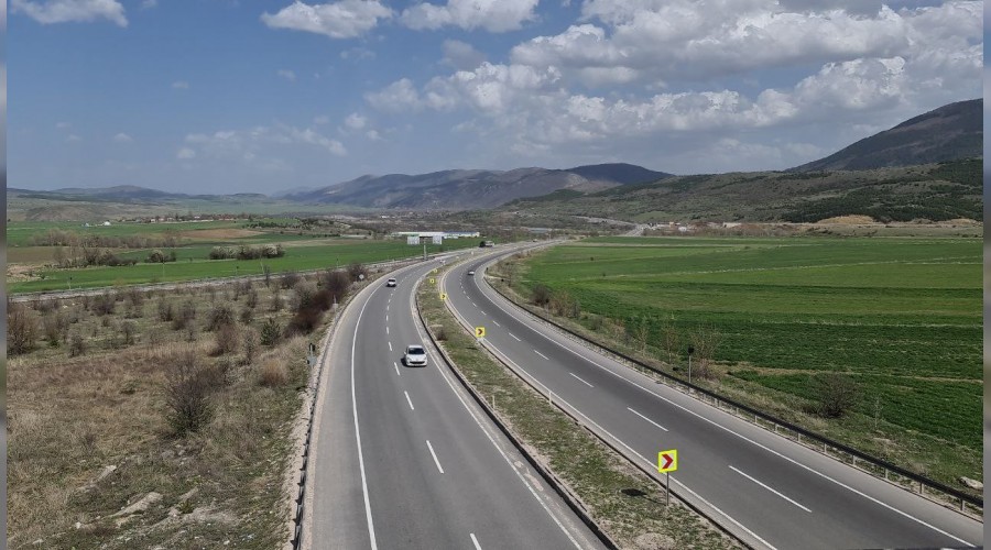 Tam kapanma ncesi Karadeniz balant yolu bo kald