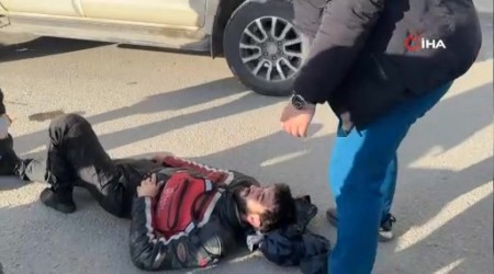 Kamyonete �arpan motosiklet s�r�c�s� yaraland�