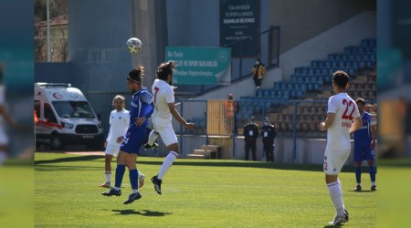 D devam ediyor , Karabkspor : 0 - Turgutluspor : 4