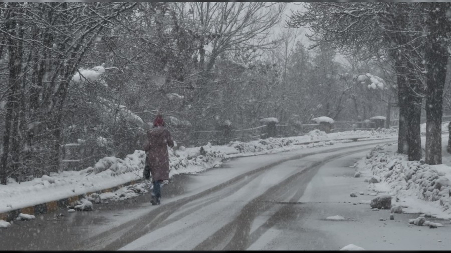 Karab�k'te e�itim-��retime kar engeli