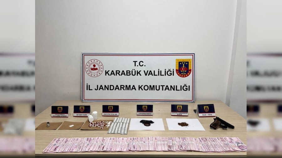 Karab�k'te uyu�turucu operasyonu: 7 ��pheli yakaland�