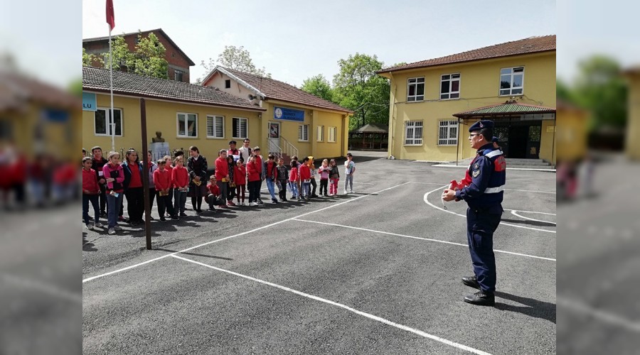 Yenice'de Jandarma'dan rencilere trafik eitimi