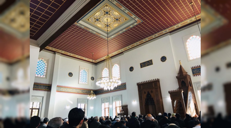 Dedeolu camii ibadete ald