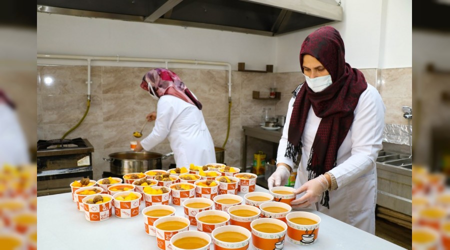 Karantinadaki ihtiya sahibi vatandalar iin yemek destei balatld