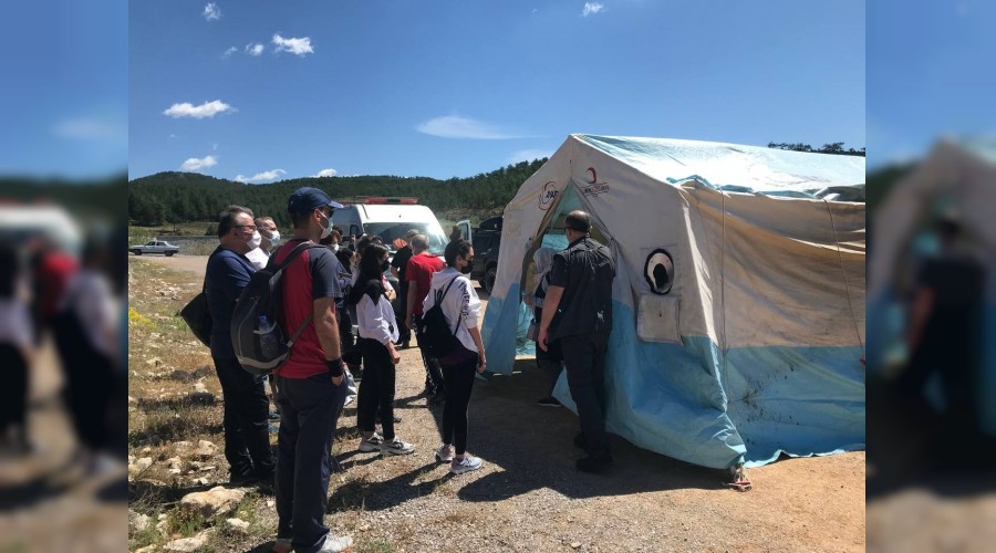 AFAD gnlllerine adr kurma ve yn bulma eitimi verildi