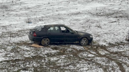 Bo� araziye u�an otomobilin s�r�c�s� yaraland�