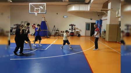 Karabk'te boksta gelen baarlar spora ilgiyi arttrd