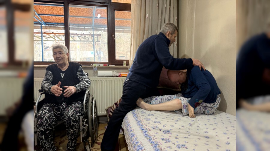 Karab�k'te evde ki�isel bak�m hizmetleri aral�ks�z devam ediyor