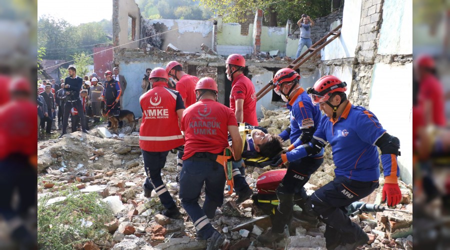 7.2'lik deprem tatbikat gereini aratmad