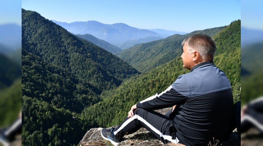 Vali Grel ve l Protokolnden Yeil Yenicede trekking